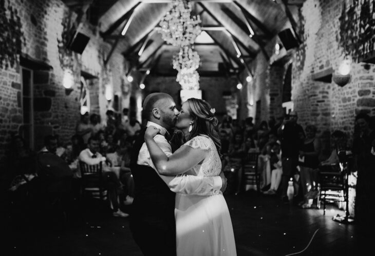 julie-lebailly-photographe-videaste-mariage-entreprise-drone-normandie-Manche