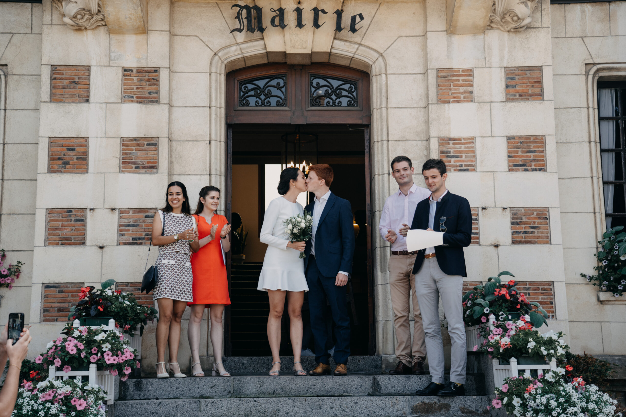 Photographe mariage civil à Deauville - sortie de mairie
